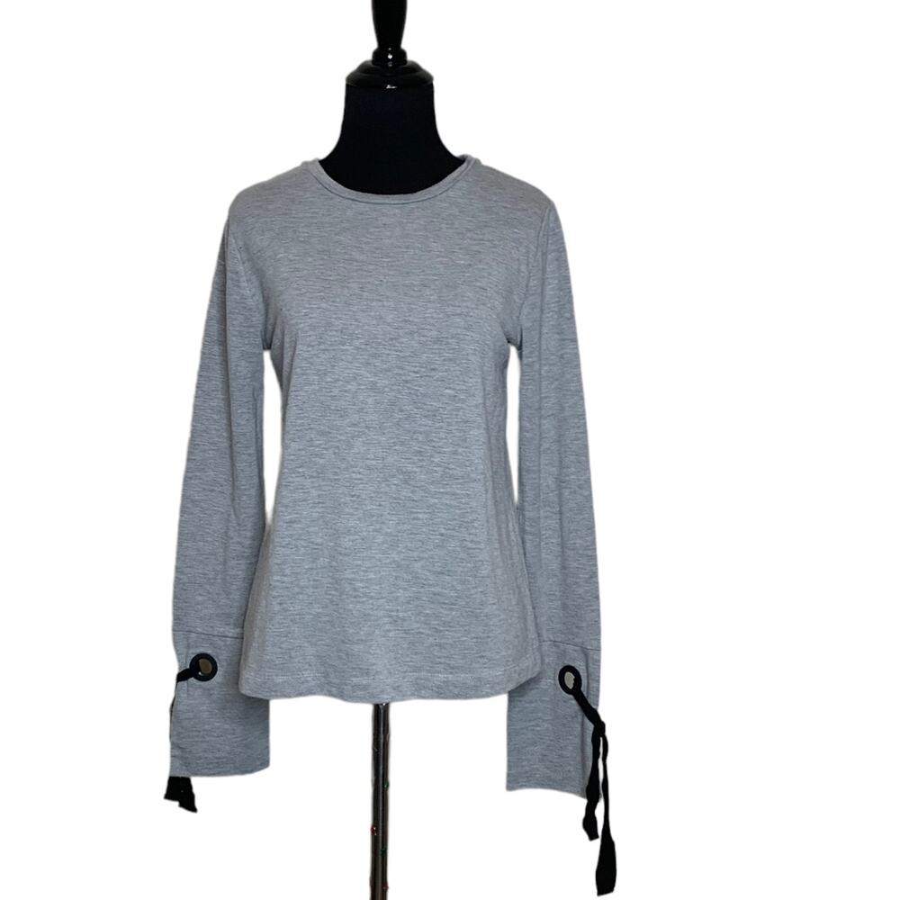 a new day gray long sleeves crew neck T shirt size XS